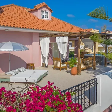 Villa Anna's Brilliant In