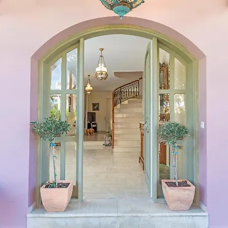 Anna's Brilliant In *