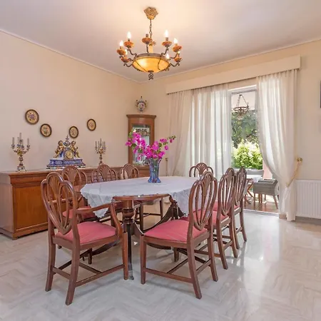 Villa Anna's Brilliant In *