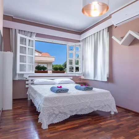 Willa Anna's Brilliant In *