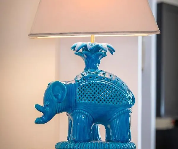 Anna's Brilliant In *