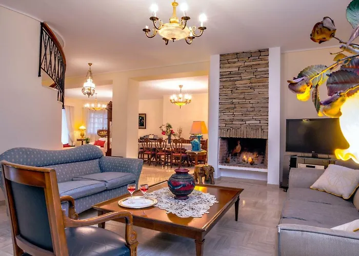 Anna's Brilliant In *