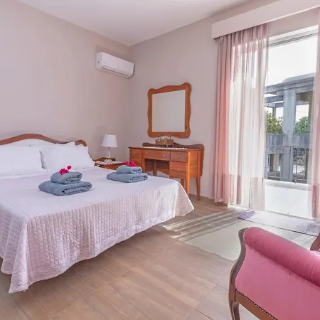 Villa Anna's Brilliant In